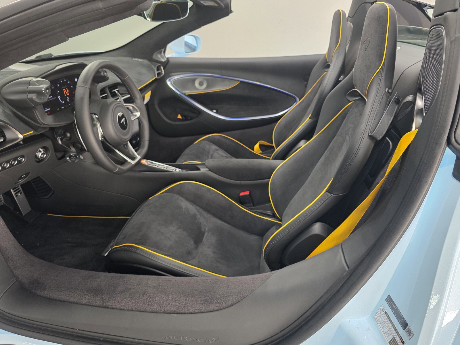 New 2026 McLaren Artura Spider RWD image 6