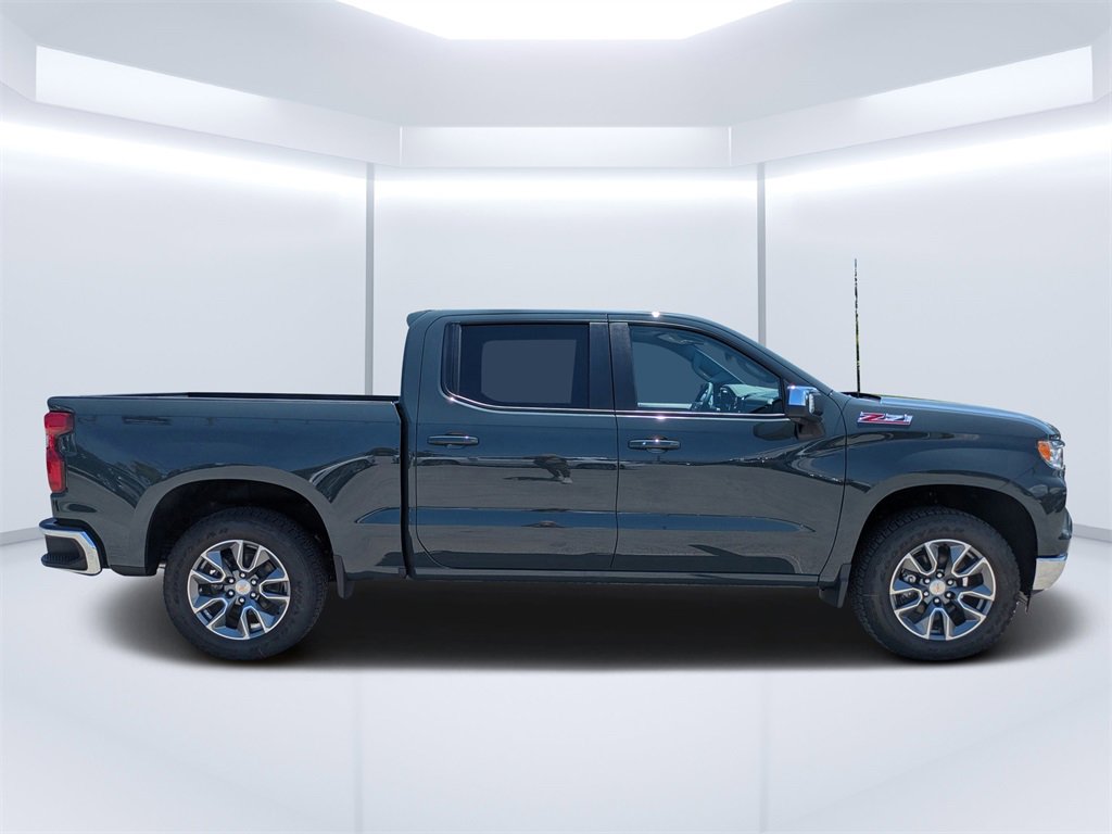 New 2026 Chevrolet Silverado 1500 LT image 2