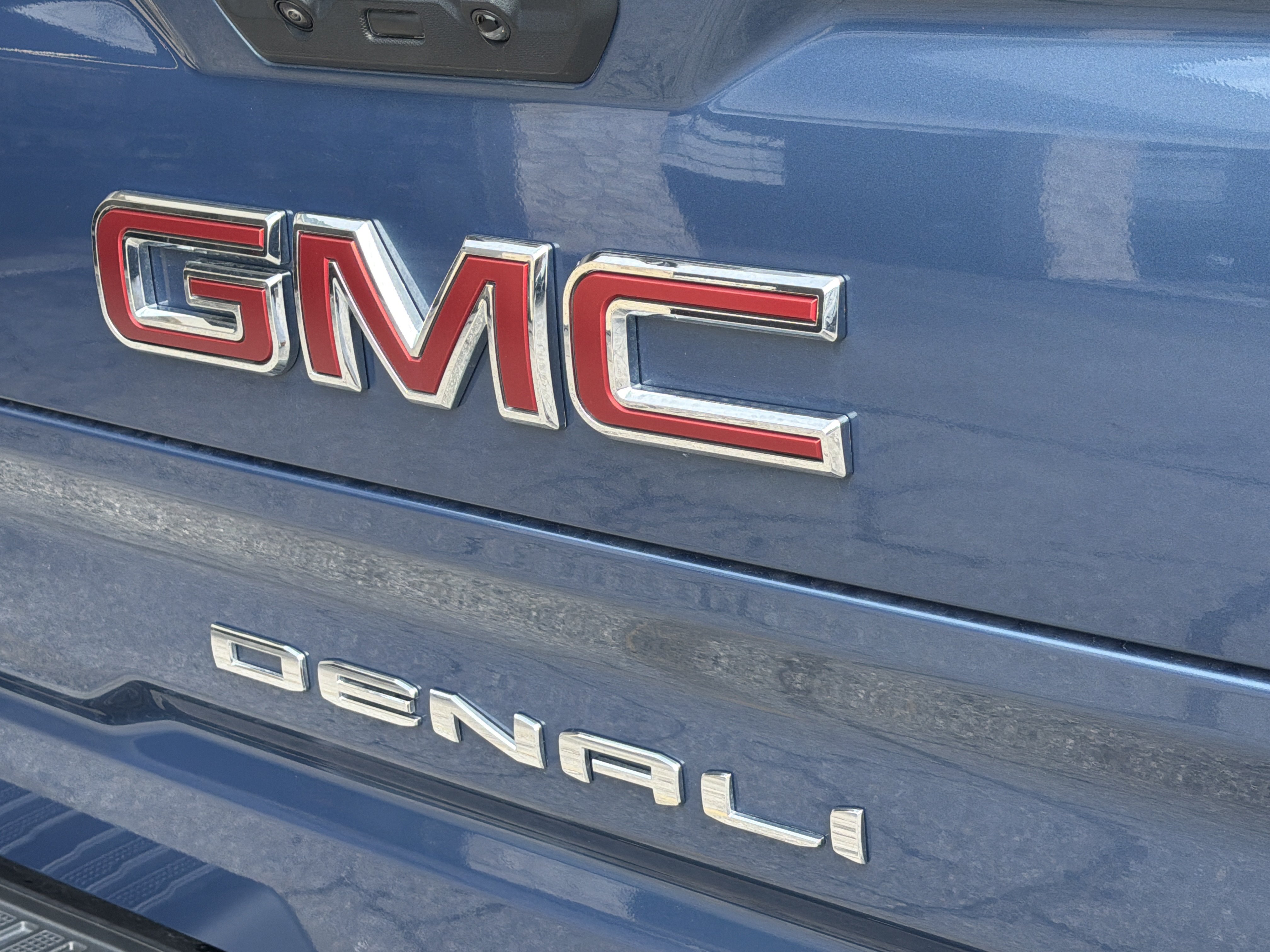 Used 2025 GMC Sierra 1500 Denali w/ Denali Reserve Package AWD/4WD image 14