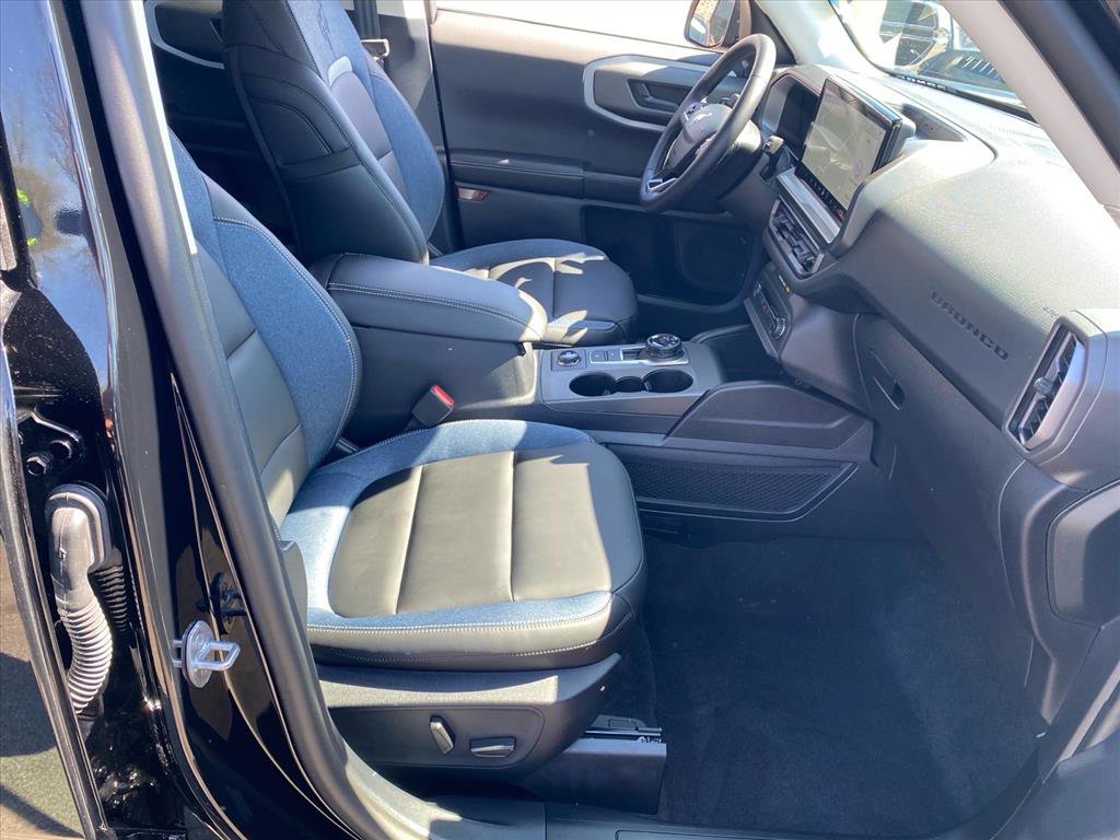 Used 2025 Ford Bronco Sport Outer Banks w/ Outer Banks Tech Package+ AWD/4WD image 28