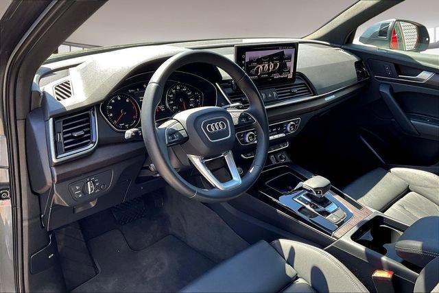 Certified 2023 Audi Q5 2.0T Premium w/ Convenience Package AWD/4WD image 17