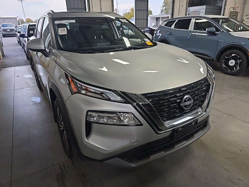 Used 2023 Nissan Rogue SV w/ SV Premium B Package AWD/4WD image 1