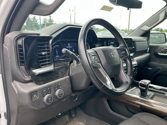 Used 2024 Chevrolet Silverado 1500 LT Trail Boss w/ Convenience Package II AWD/4WD image 12