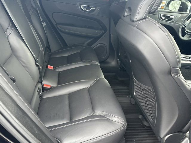 Used 2024 Volvo XC60 B5 Ultimate w/ Protection Package Premier image 16