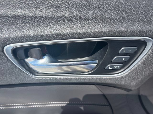Used 2019 Acura TLX w/ Technology Package FWD image 18