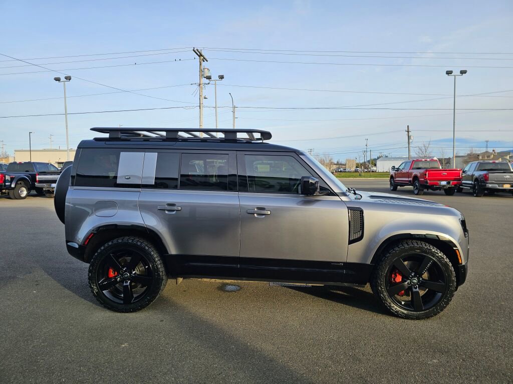 Used 2024 Land Rover Defender 110 X image 5