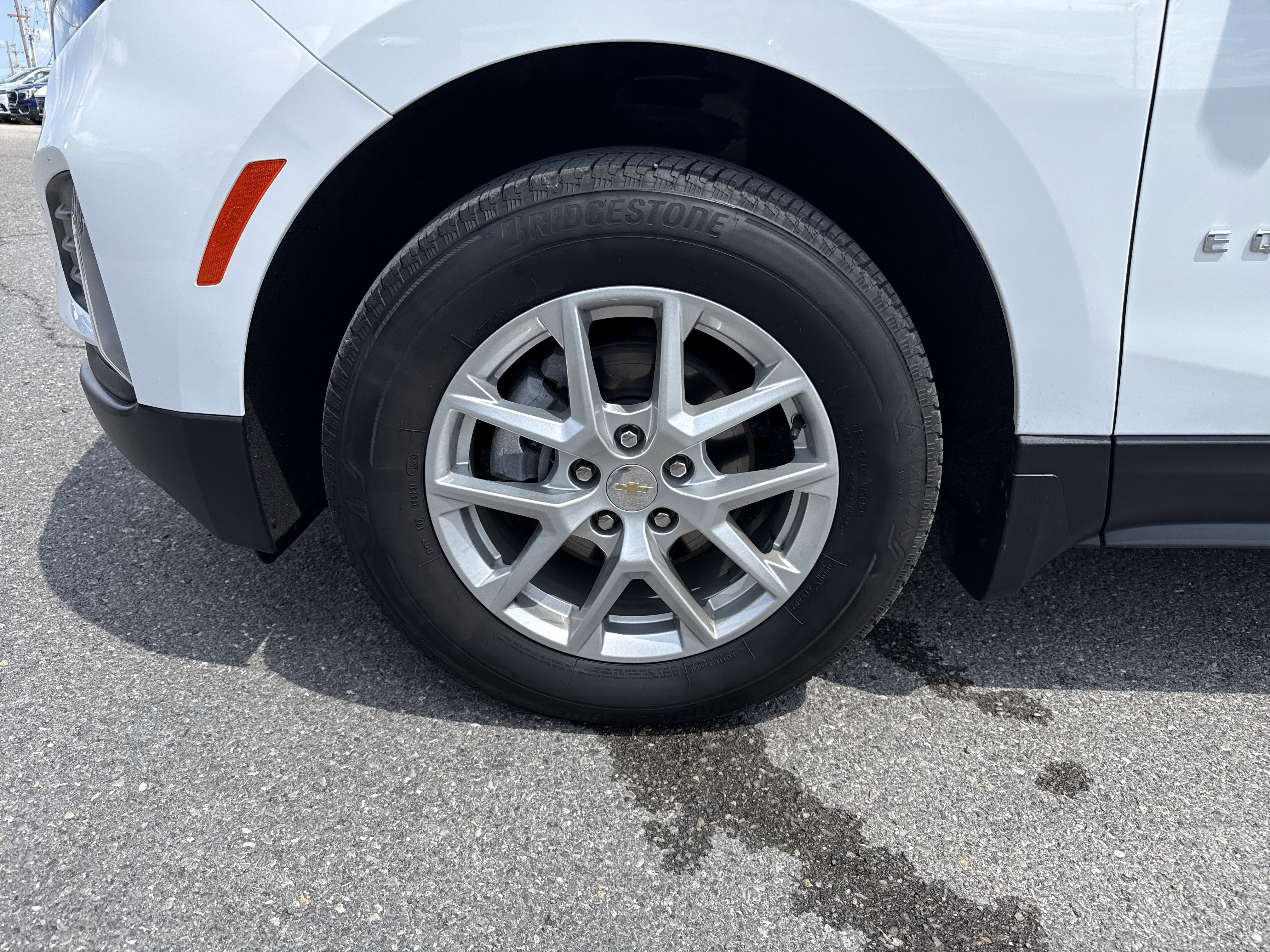 Used 2024 Chevrolet Equinox LT w/ LPO, Floor Liner Package AWD/4WD image 10