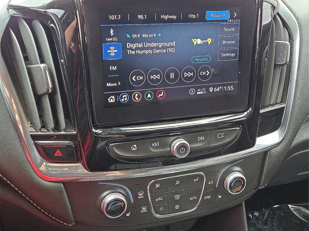 Used 2021 Chevrolet Traverse RS image 26