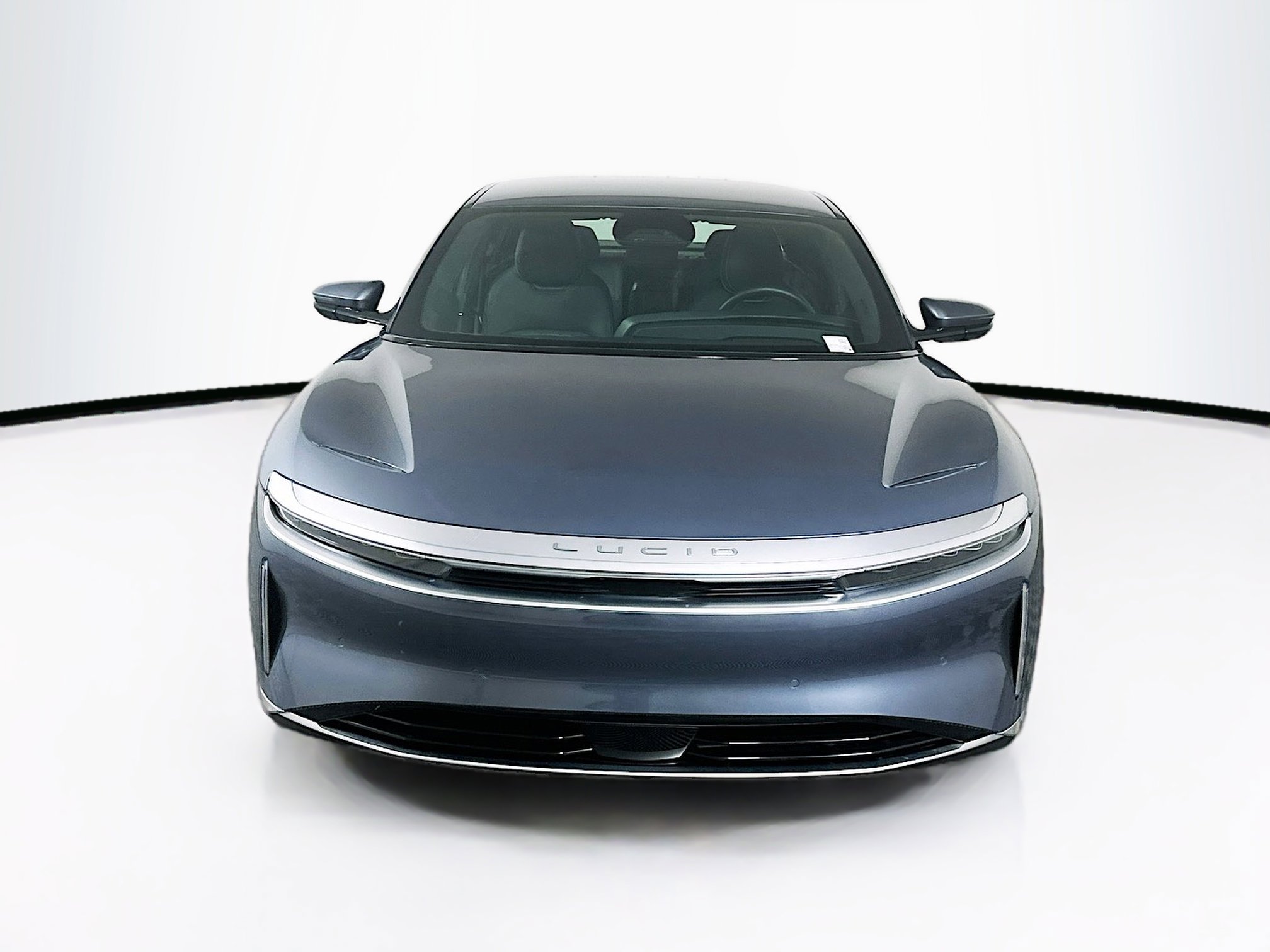 Used 2024 Lucid Air Touring AWD/4WD image 2