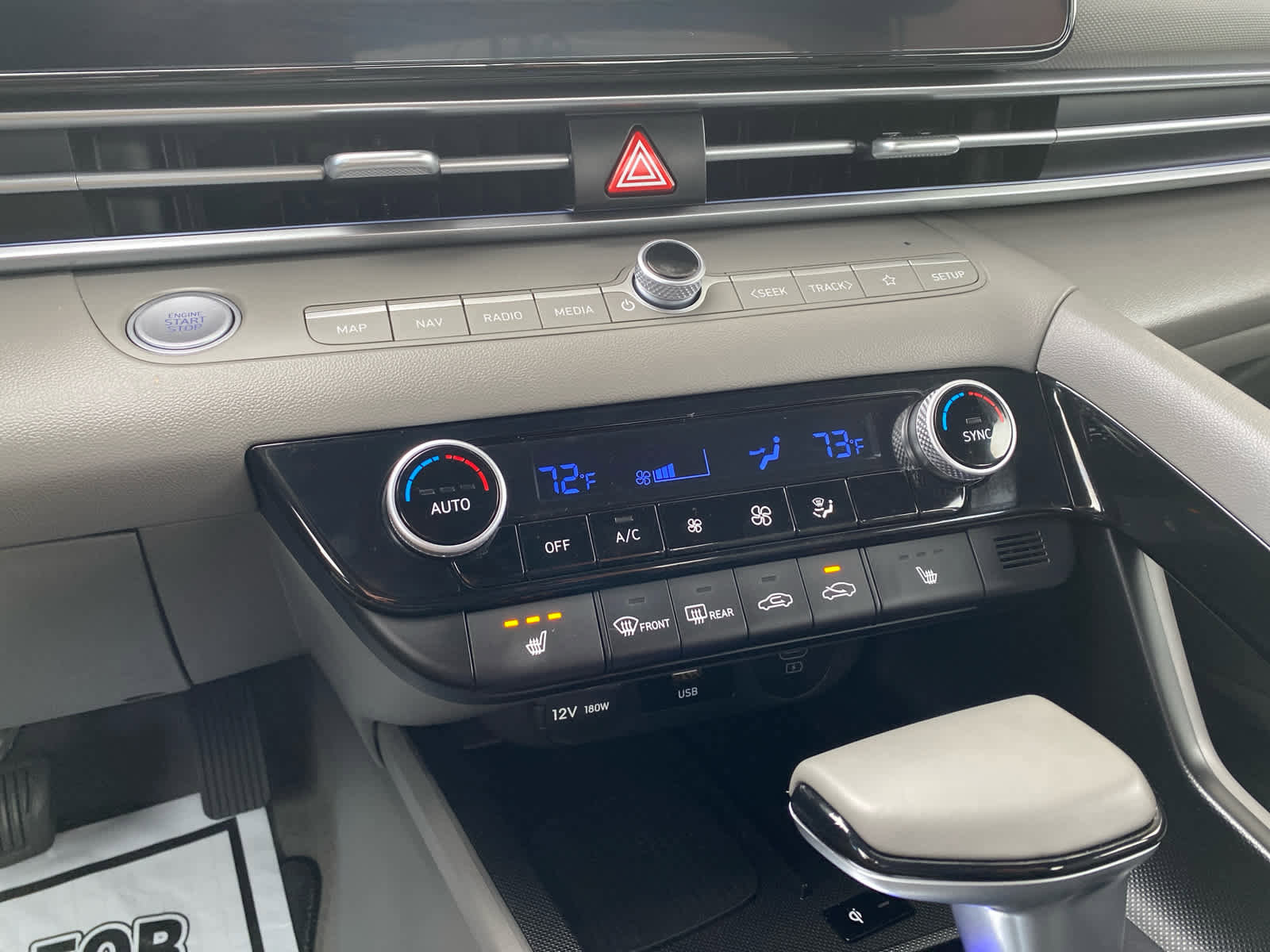 Certified 2025 Hyundai Elantra SEL image 16