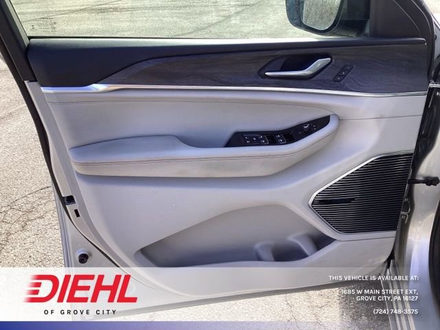 Used 2021 Jeep Grand Cherokee L Overland image 16