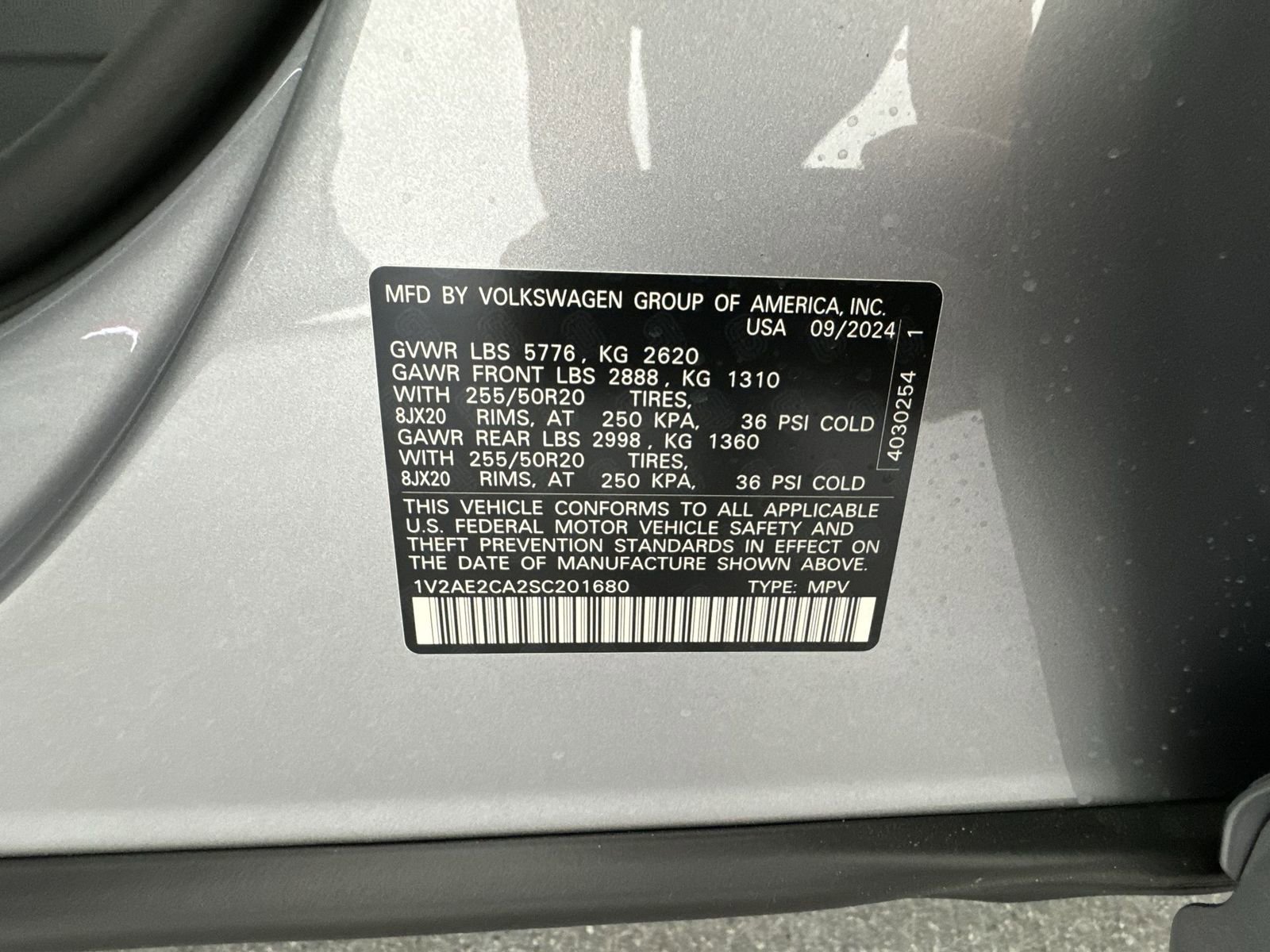 Used 2025 Volkswagen Atlas Cross Sport SEL R-Line image 43