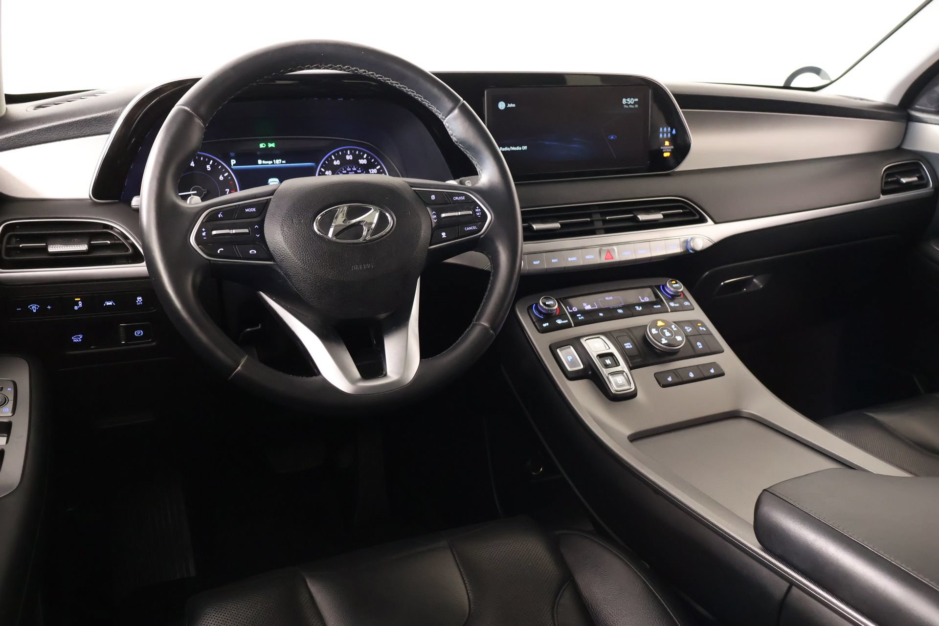 Used 2022 Hyundai Palisade SEL w/ 8P Bench Seat Package AWD/4WD image 2