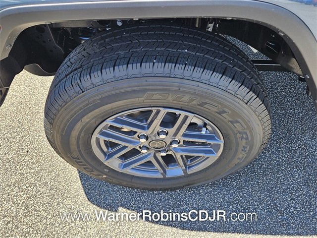 New 2025 Jeep Gladiator Sport image 15