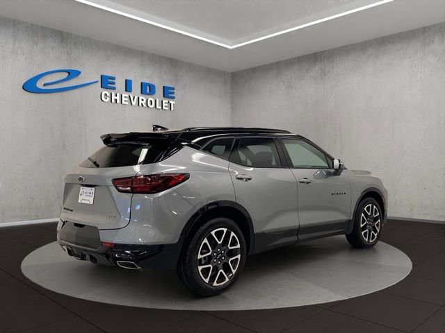 New 2026 Chevrolet Blazer RS image 4