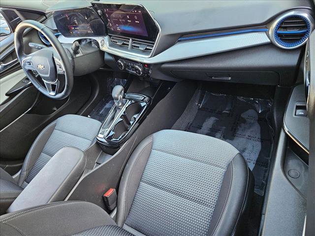 Used 2025 Chevrolet Trax LT w/ Driver Confidence Package FWD image 20