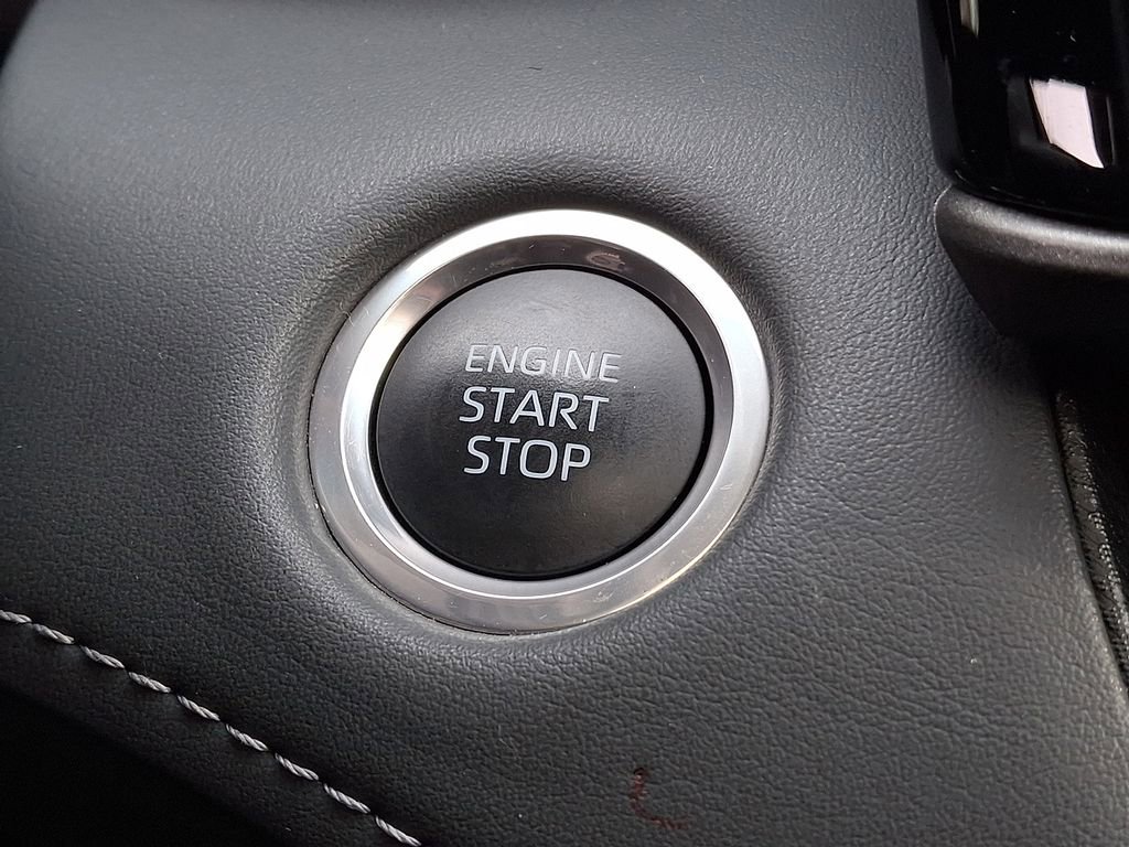 Used 2024 Toyota Highlander XLE image 24