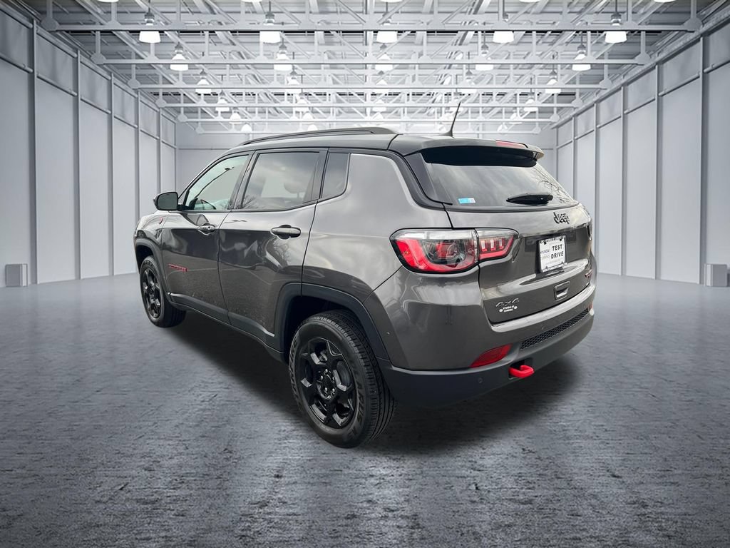 Used 2023 Jeep Compass Trailhawk AWD/4WD image 5