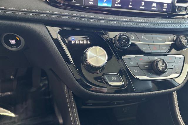 New 2026 Chrysler Pacifica Limited w/ Uconnect Theater Family Group image 19