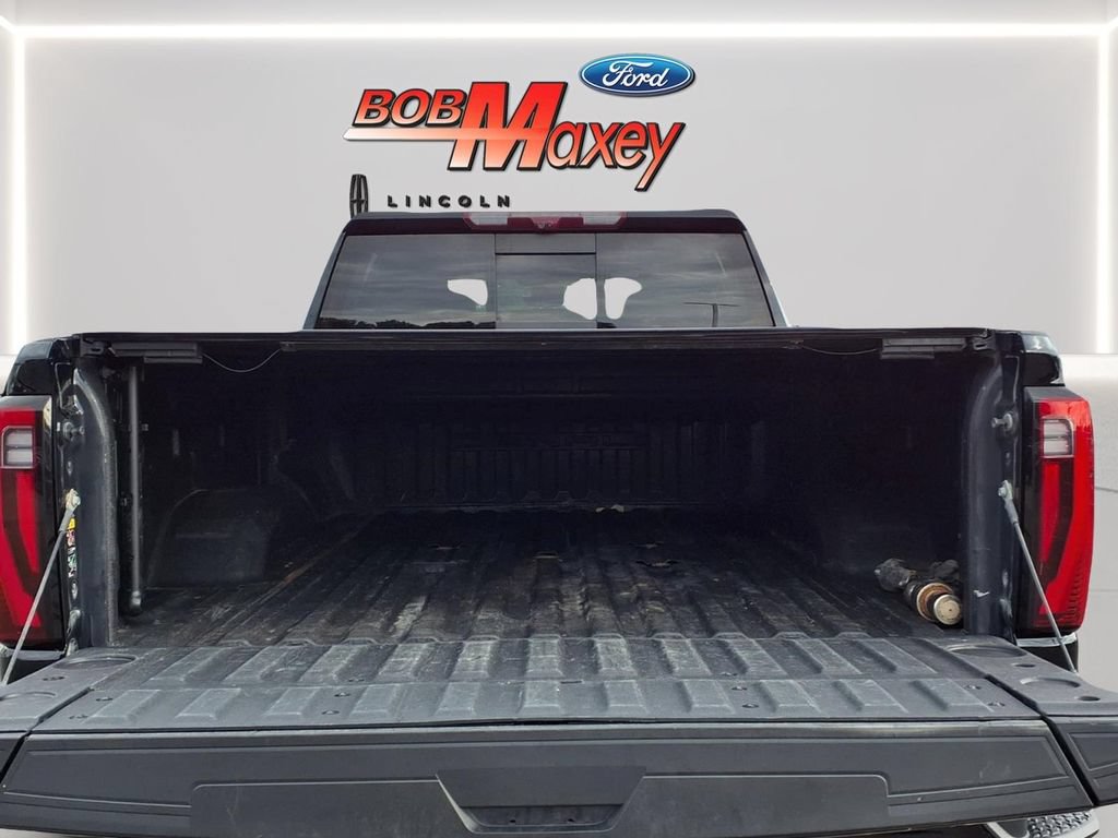 Used 2024 GMC Sierra 2500 Denali w/ Denali Reserve Package AWD/4WD image 9