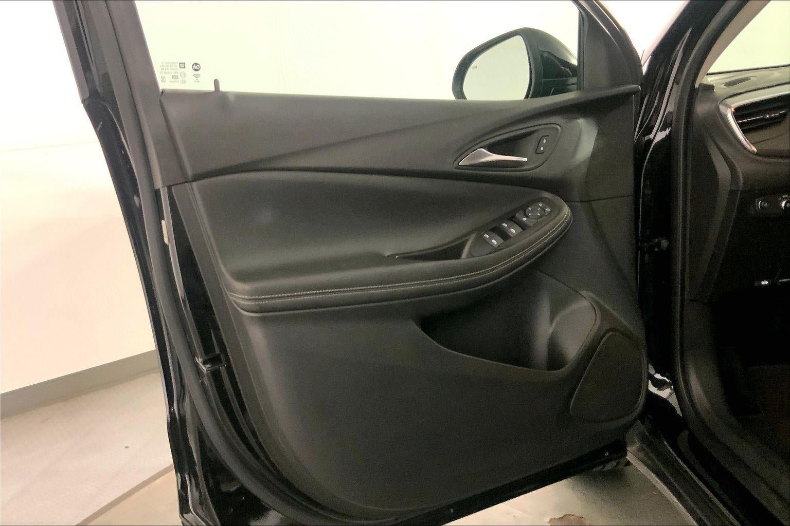 Used 2025 Buick Encore GX Preferred AWD/4WD image 25