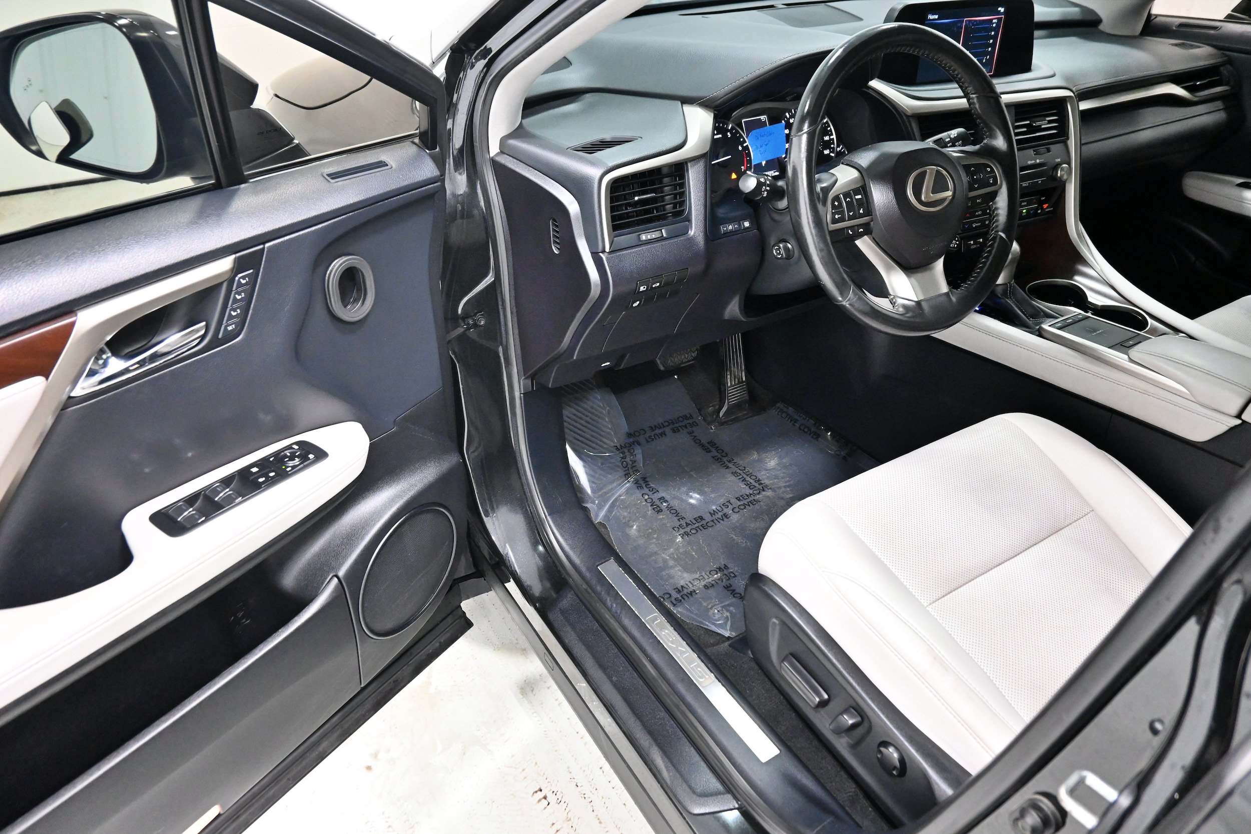 Used 2020 Lexus RX 350 AWD w/ Premium Package image 4