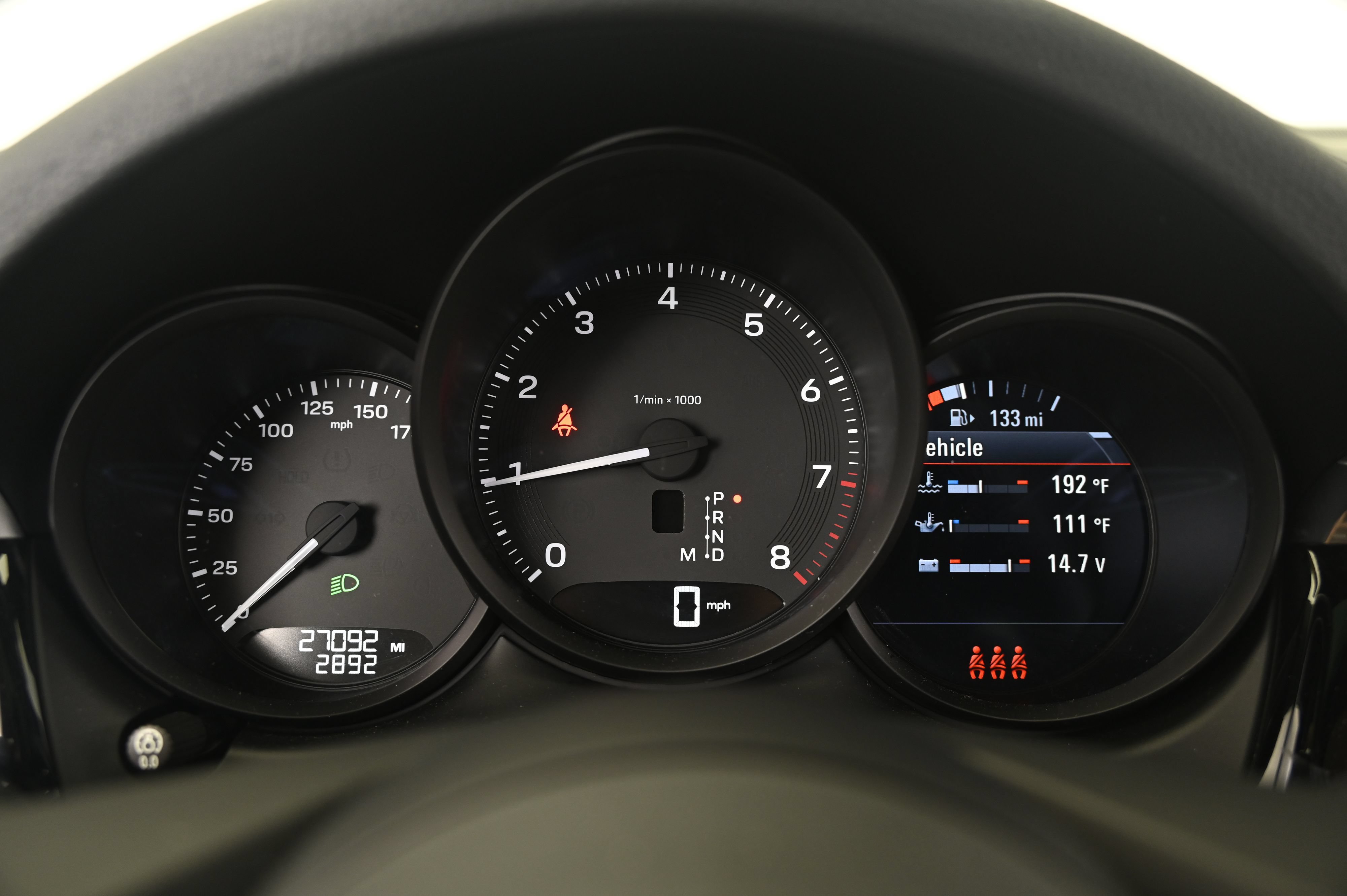 Certified 2022 Porsche Macan AWD/4WD image 36