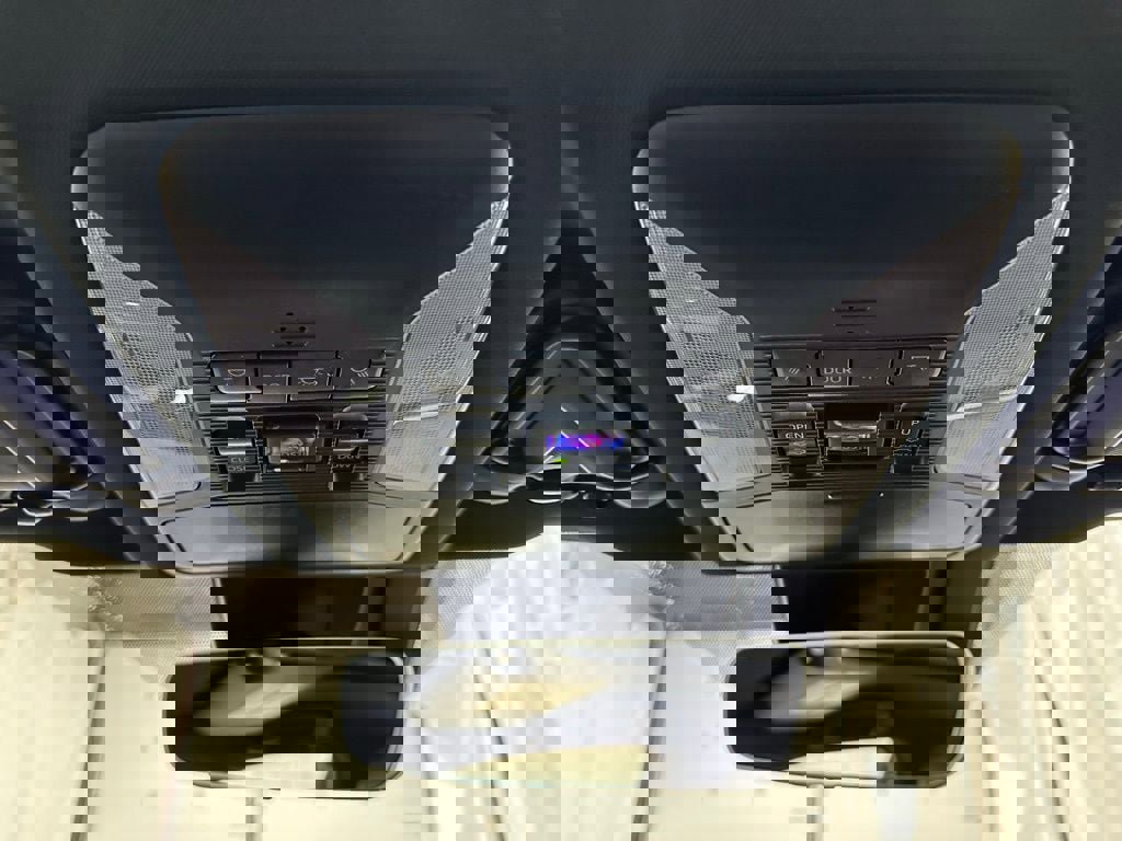 Used 2025 Toyota RAV4 XSE w/ Weather Package image 40