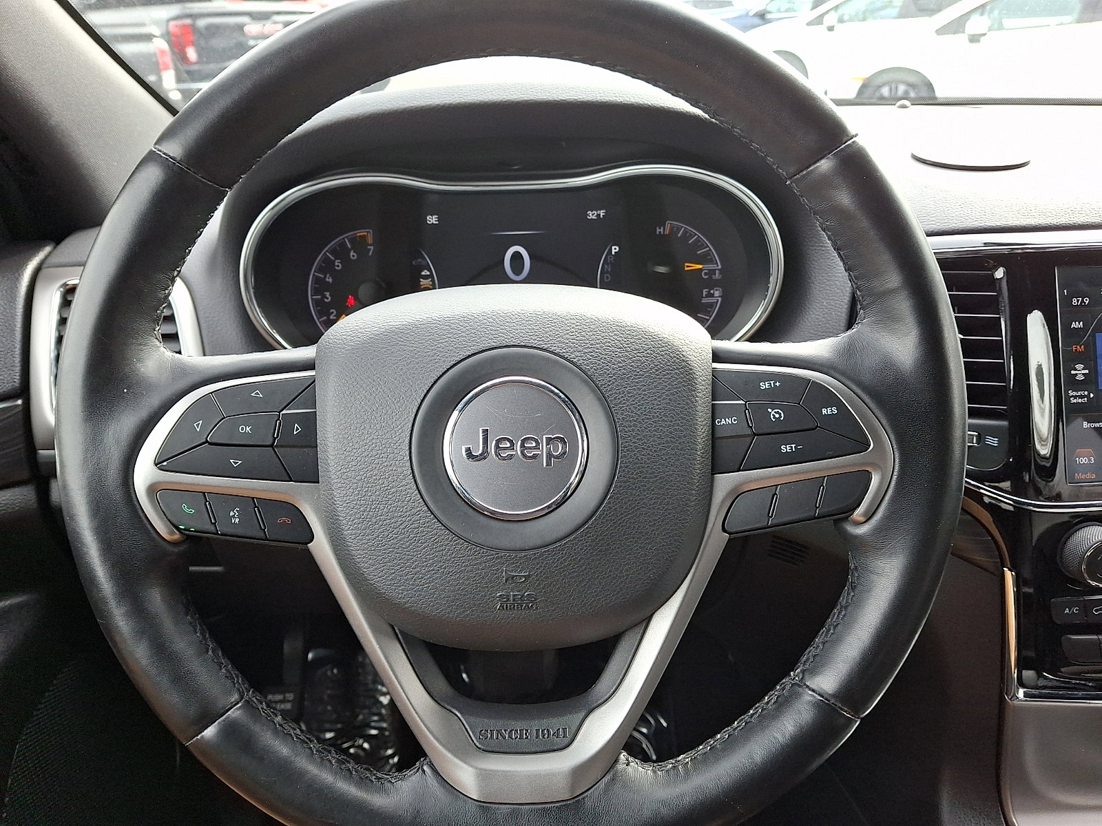 Used 2020 Jeep Grand Cherokee Altitude image 18