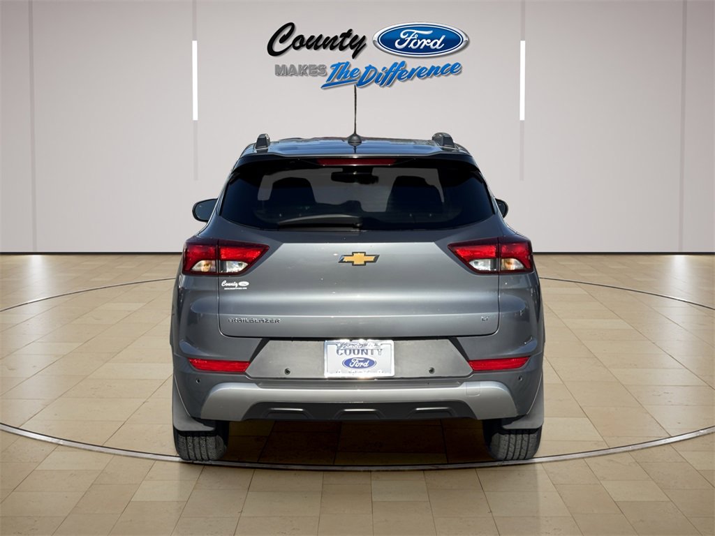 Used 2021 Chevrolet TrailBlazer LT w/ Convenience Package image 11