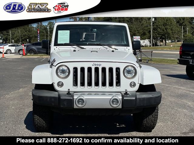 Used 2017 Jeep Wrangler Sahara w/ Connectivity Group AWD/4WD image 2
