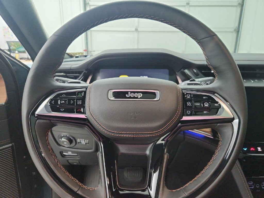 New 2027 Jeep Grand Cherokee Summit AWD/4WD image 22