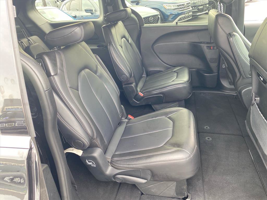 Used 2026 Chrysler Pacifica Select FWD image 23