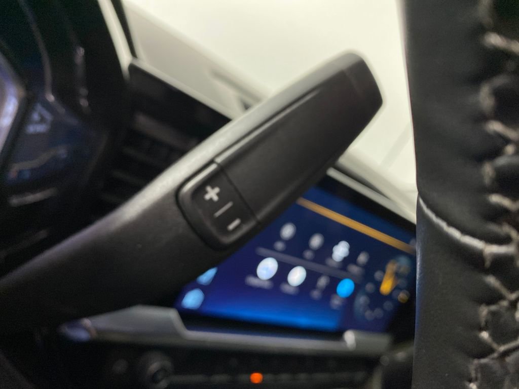 Used 2023 Chevrolet Silverado 1500 LT image 16