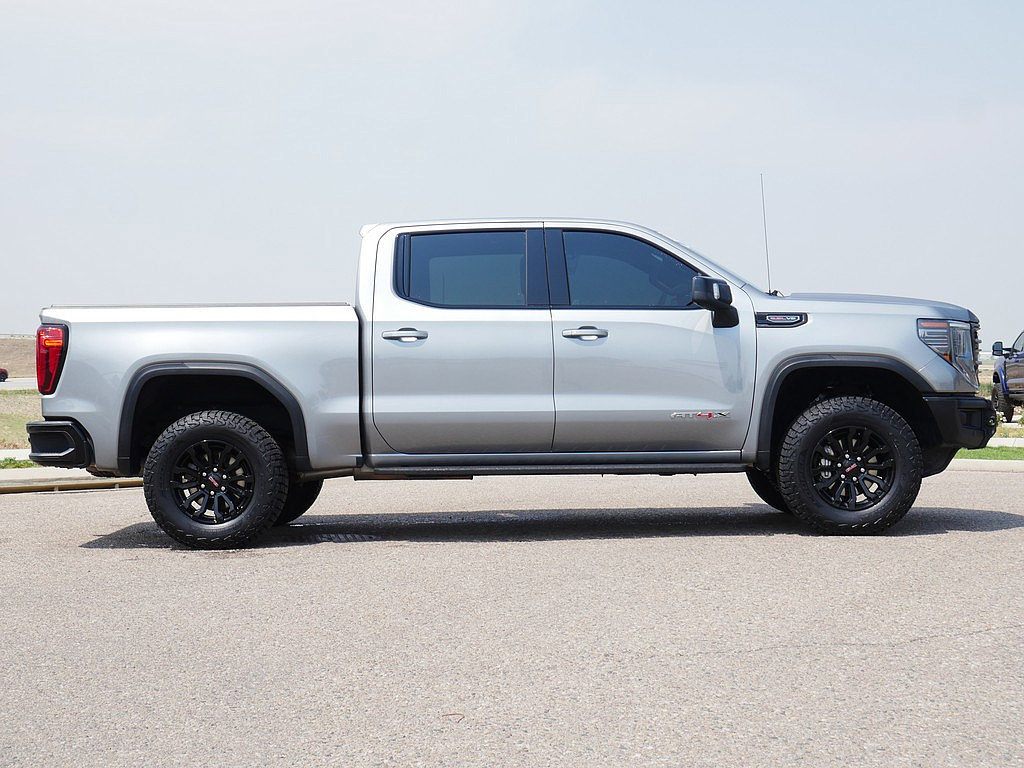 Used 2023 GMC Sierra 1500 AT4X AWD/4WD image 6