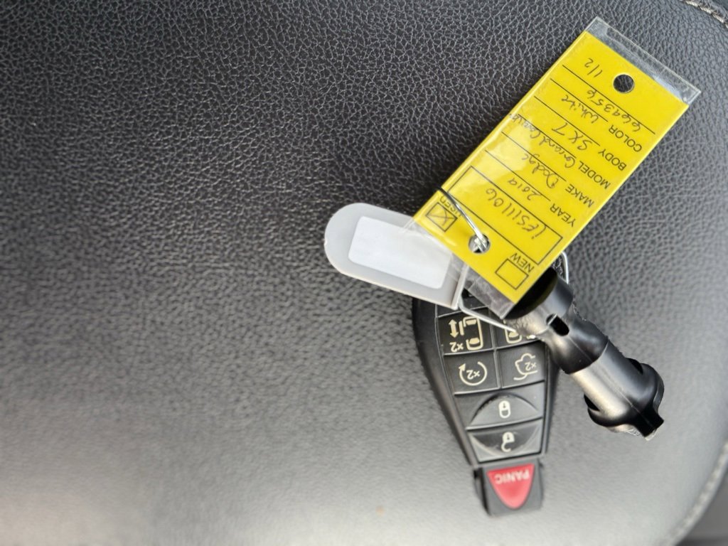 Used 2019 Dodge Grand Caravan SXT w/ Driver Convenience Group image 12