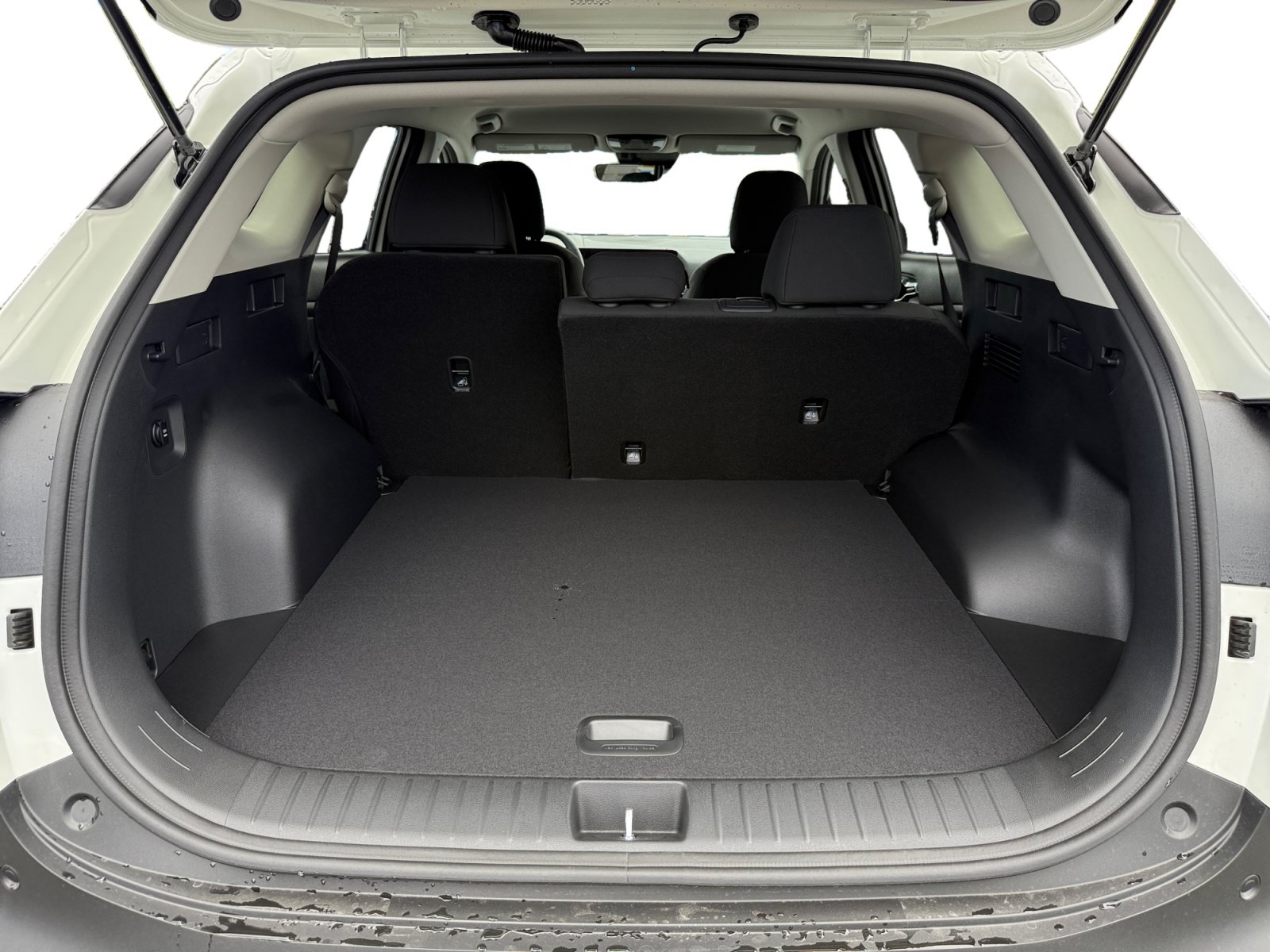 New 2026 Kia Sportage LX FWD image 17