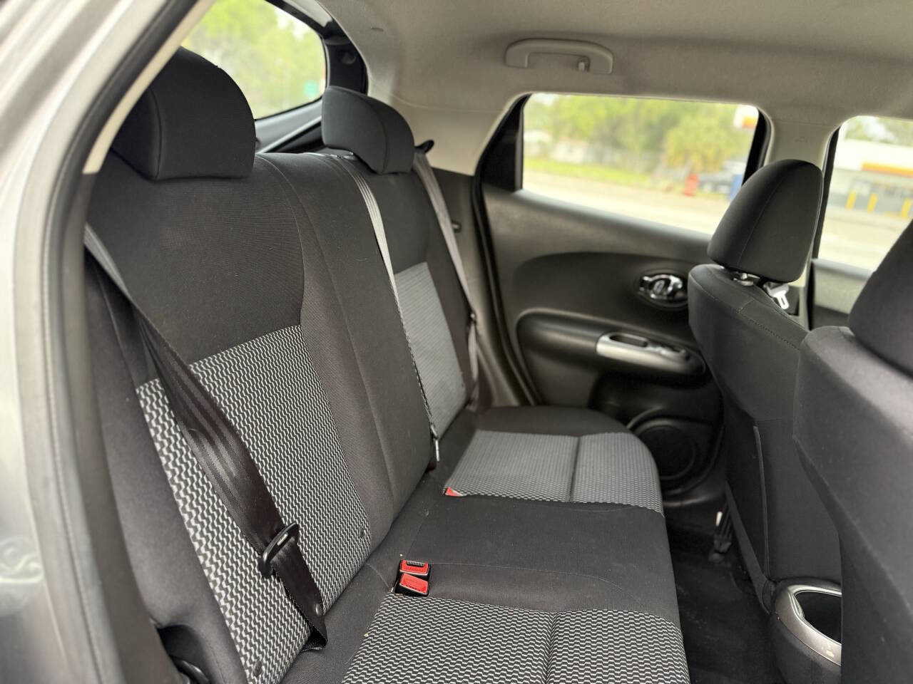 Used 2016 Nissan Juke S image 23