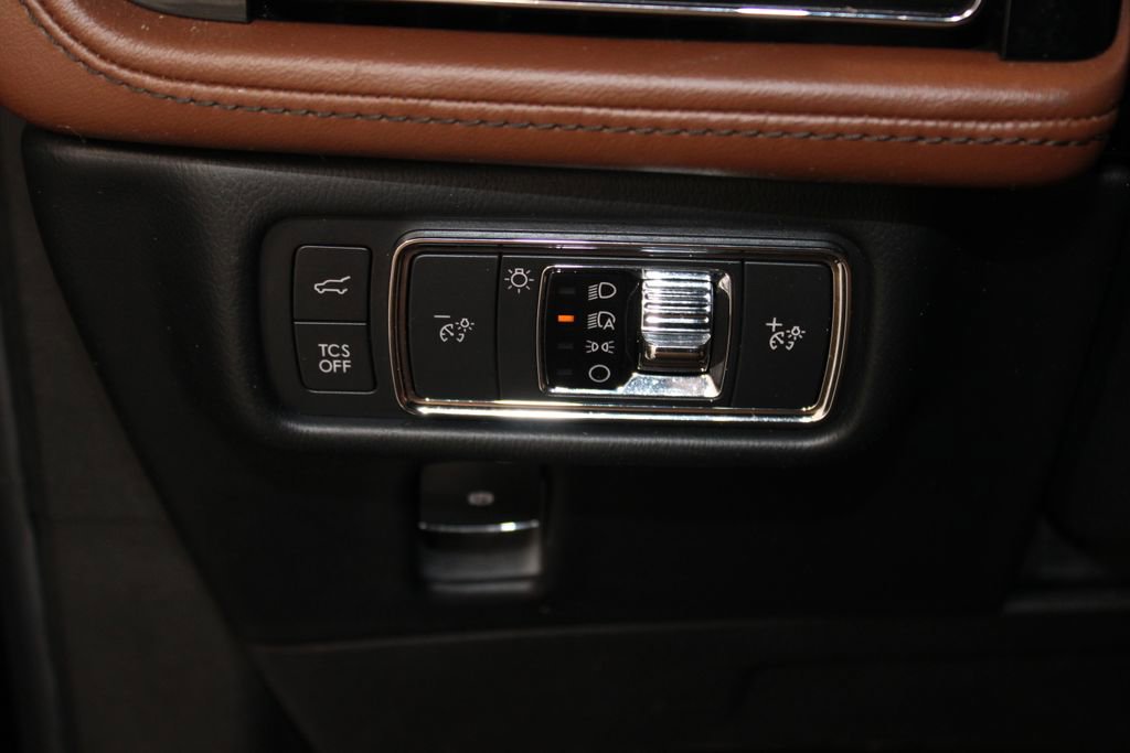 Used 2022 Lincoln Nautilus Reserve w/ Monochromatic Package image 44