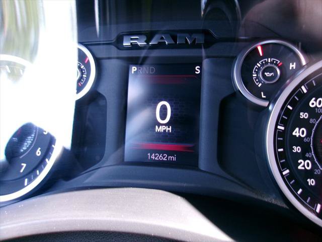 Certified 2025 RAM 2500 Big Horn AWD/4WD image 13