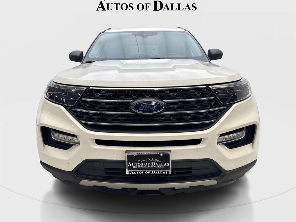 Used 2022 Ford Explorer XLT w/ Equipment Group 202A AWD/4WD image 3