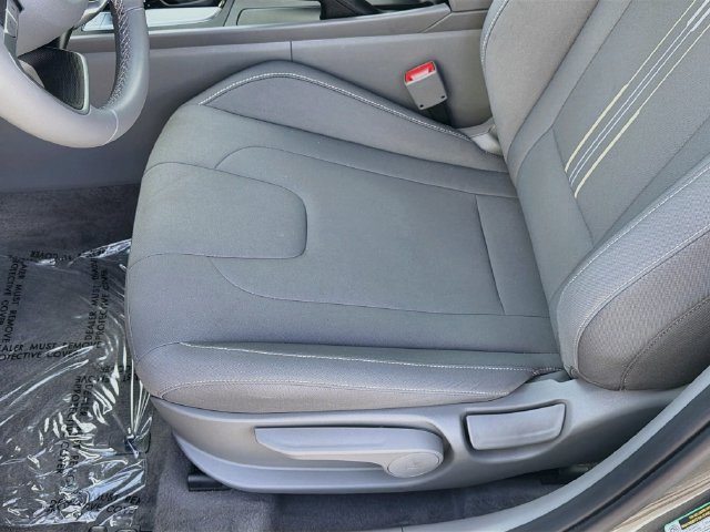 Certified 2026 Hyundai Elantra Sport FWD image 20
