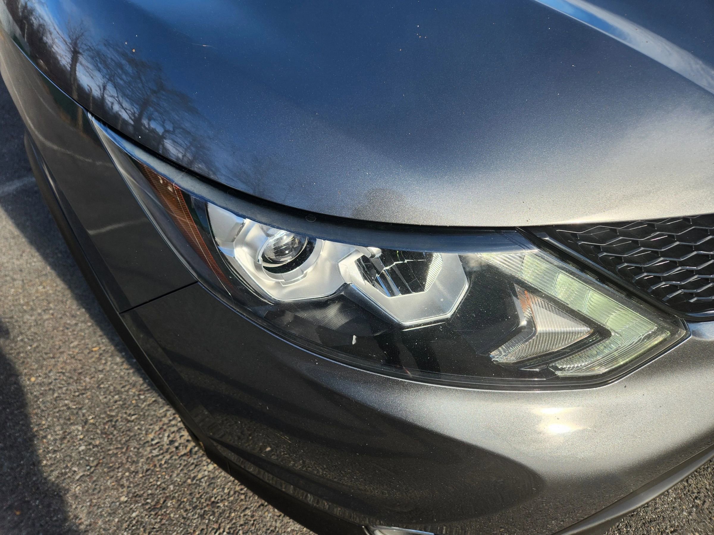 Used 2018 Nissan Rogue Sport SL w/ SL Premium Package image 4