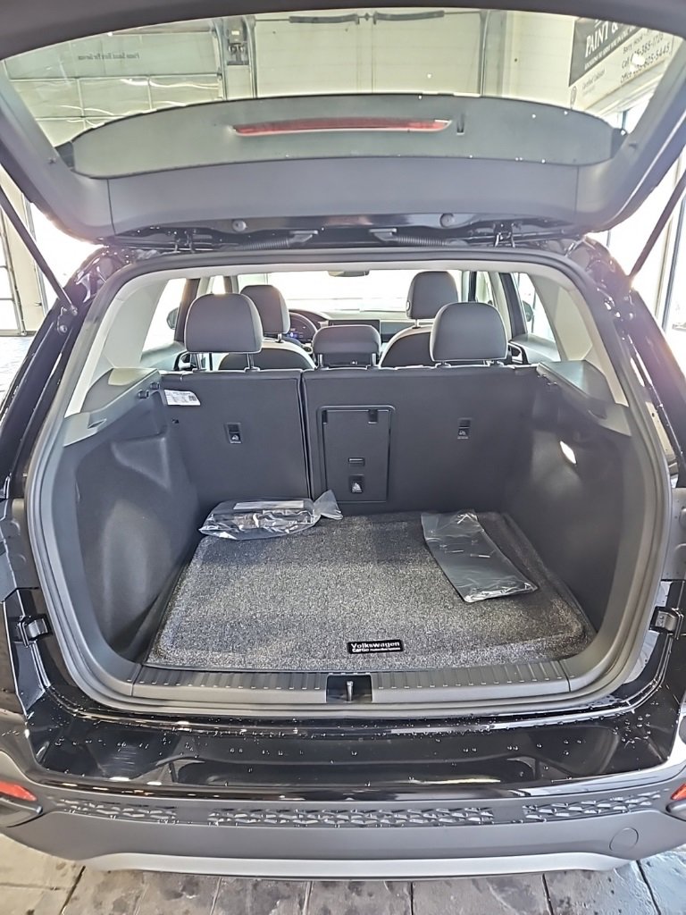 New 2026 Volkswagen Taos S image 19