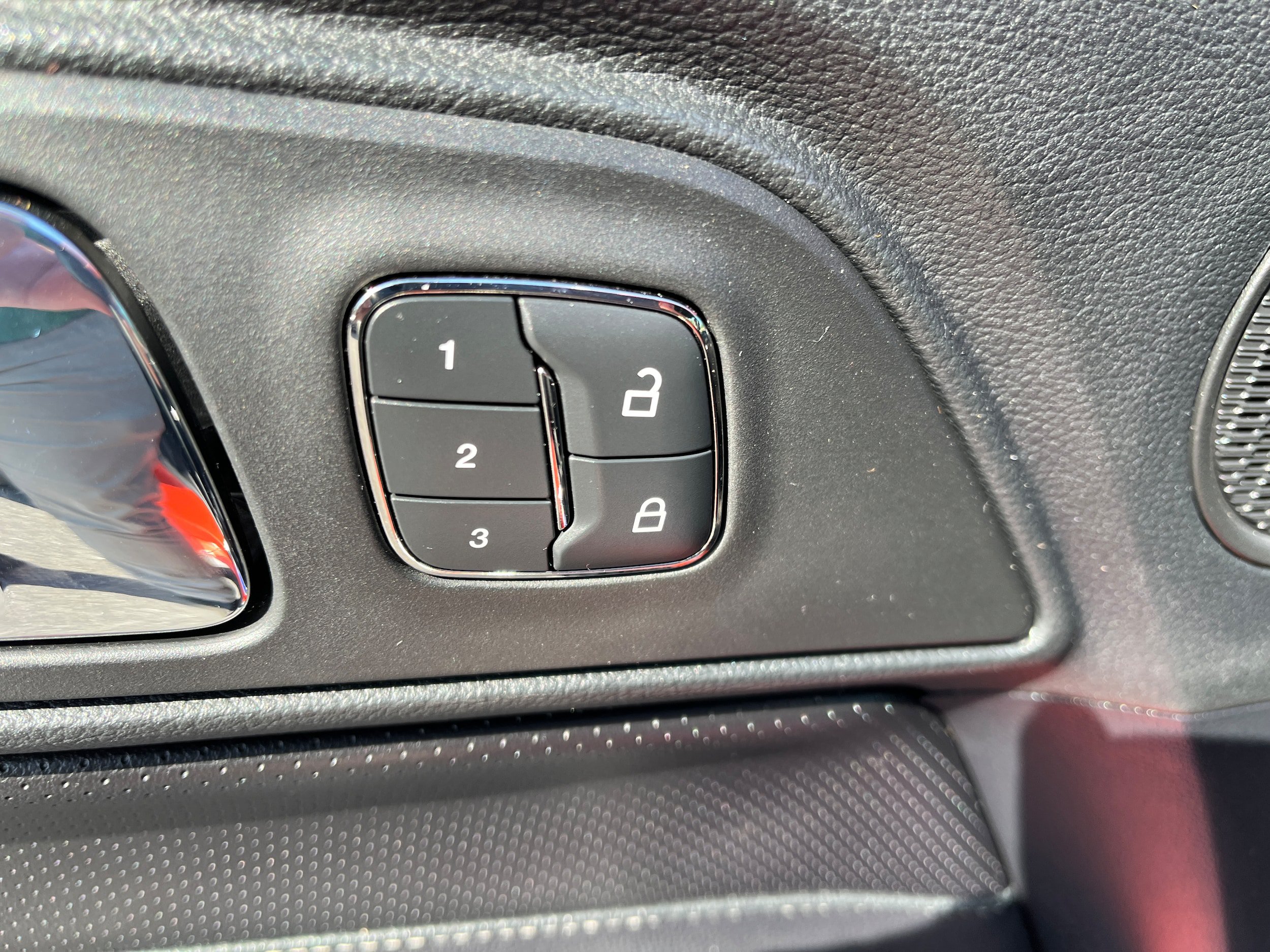 Used 2015 Ford Mustang GT Premium w/ Equipment Group 401A RWD image 10