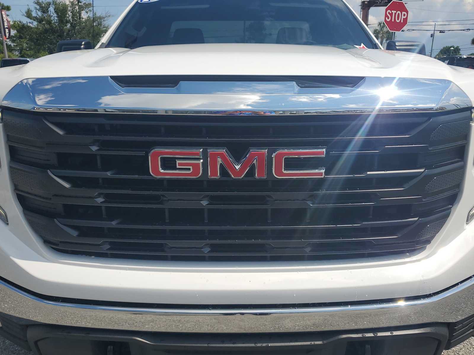 Used 2022 GMC Sierra 1500 Pro w/ Pro Value Package AWD/4WD image 15