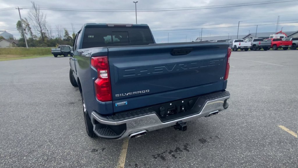 Certified 2024 Chevrolet Silverado 1500 LT w/ Z71 Off-Road Package AWD/4WD image 7