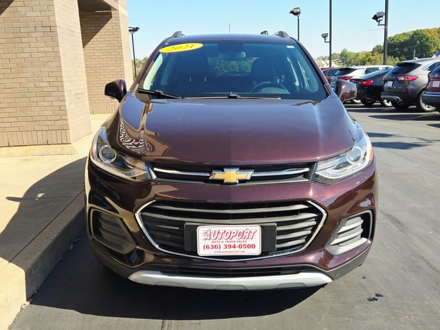 Used 2021 Chevrolet Trax LT w/ LT Convenience Package FWD image 8