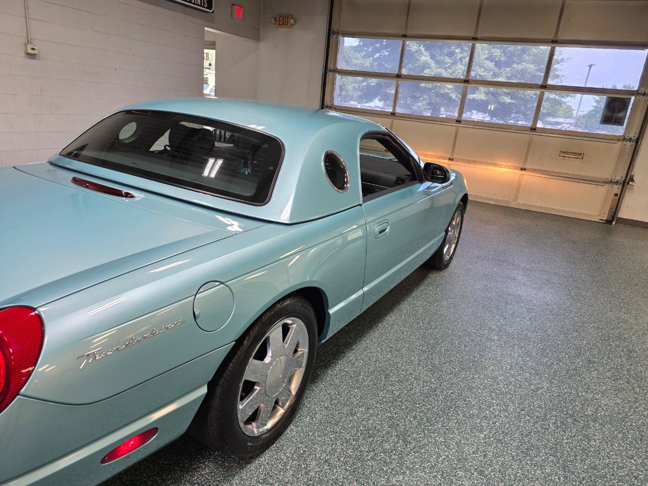 Used 2002 Ford Thunderbird RWD image 7