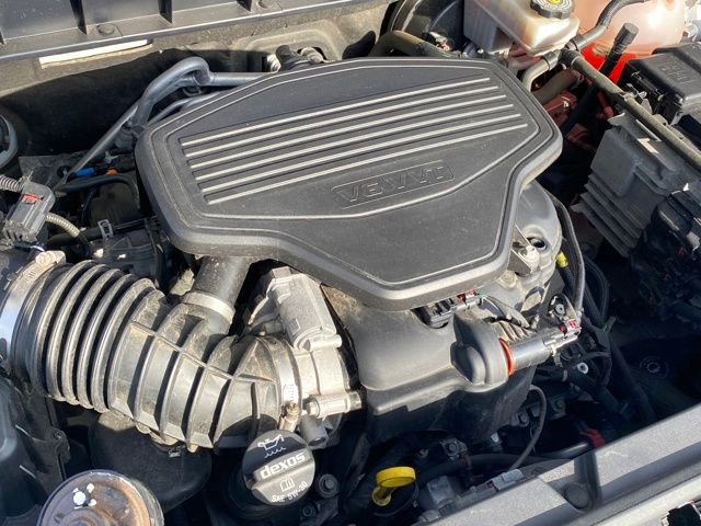 Certified 2019 GMC Acadia Denali w/ Technology Package image 23